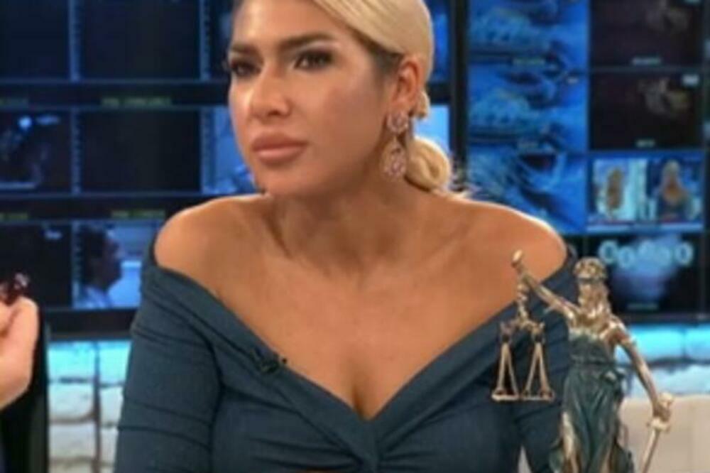 VIC ZBOG KOG ĆE PLAKATI CEO BALKAN: Zove LJUBAVNIK Jovanu Jeremić na telefon...