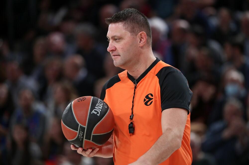 SKANDAL! Optužen jedan od najboljih sudija da je nudio MITO drugom arbitru pred finale Evrokupa (VIDEO)