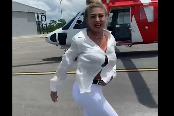 RAZUZDANA PLAVUŠA PRIŠLA JE HELIKOPTERU, A ONDA JE SVE ISPALO NAPOLJE: Kamere sve snimile, bukvalno se sve vidi