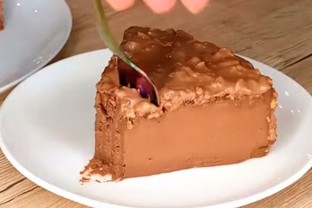 NAJLEPŠA ČOKOLADNA TORTA OD 3 SASTOJKA ZA SVE SLADOKUSCE: Brzo se pravi, još brže smaže - savršeno kremasta