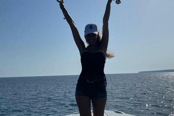 Za ovom Srpkinjom moćnici su ludeli, a onda je sad podigla žestoku prašinu: Gledajte samo šta je objavila