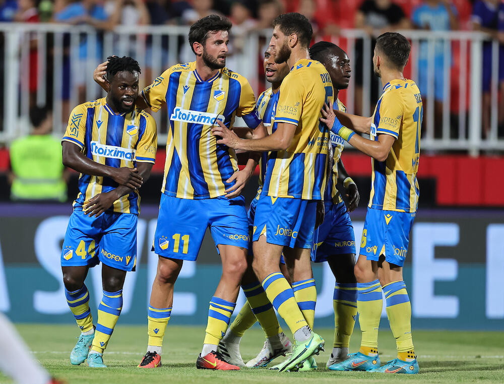 Slavlje fudbalera APOEL-a