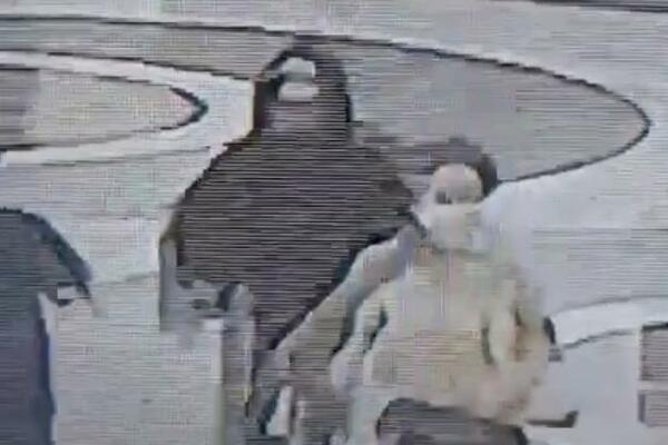 NAJMANJE JEDNA OSOBA UBIJENA U SEULU! Novi detalji strašnog napada (VIDEO)