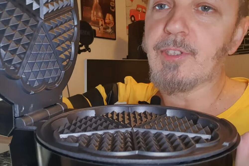 TRIK ZA LAKO ČIŠĆENJE APARATA ZA BAKIN KOLAČ: Bez njega ne bi bilo NAJUKUSNIJE poslastice JUGOSLAVIJE