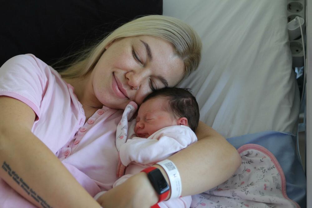 Dojenje bez stresa: Saveti za uspešan početak i bezbrižno hranjenje