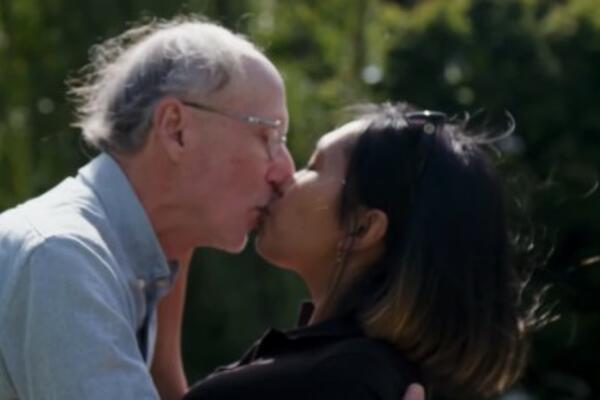 VOLIM GA, IAKO DEDA MOŽE DA MI BUDE: Džeki ima 28 godina i udala se za čoveka od sedamdeset godina, evo šta kaže