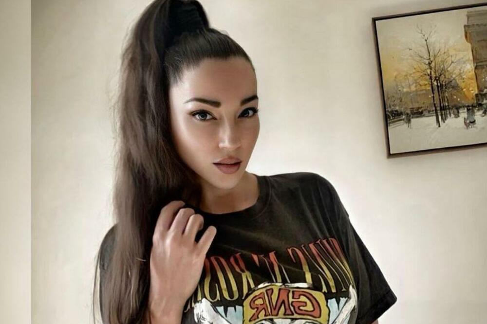 PROZVALA "VERIFIKOVANE"! Crnogorska influenserka oštro: "Ljute se oni što su kupili pratioce!"