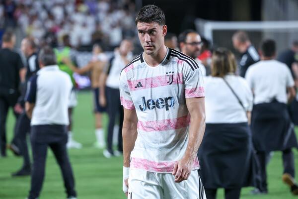 ŽESTOKA DETONACIJA: Vlahović prelazi u Real Madrid?