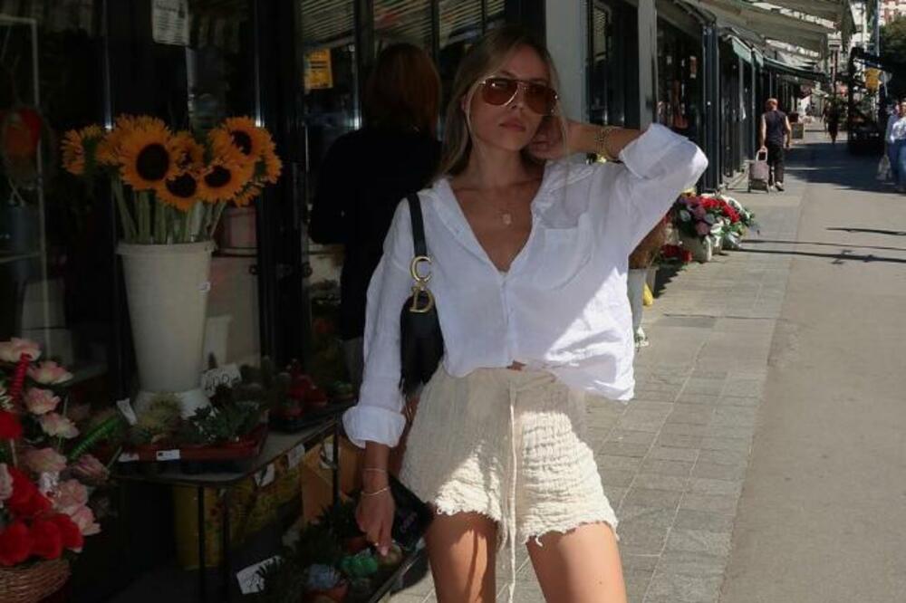 ŠIRA PODIGLA TEMPERATURU NA KALENIĆ PIJACI! Zvezdin golman sa suprugom kupovao voće i povrće (FOTO)