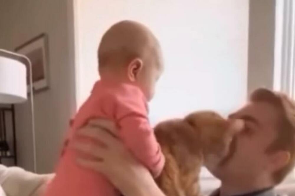 OTAC KRENUO DA SE POIGRA SA ĆERKICOM, A ONDA JE ON STAO IZMEĐU NJIH: Sve je snimljeno, ljudi u ŠOKU zbog prizora