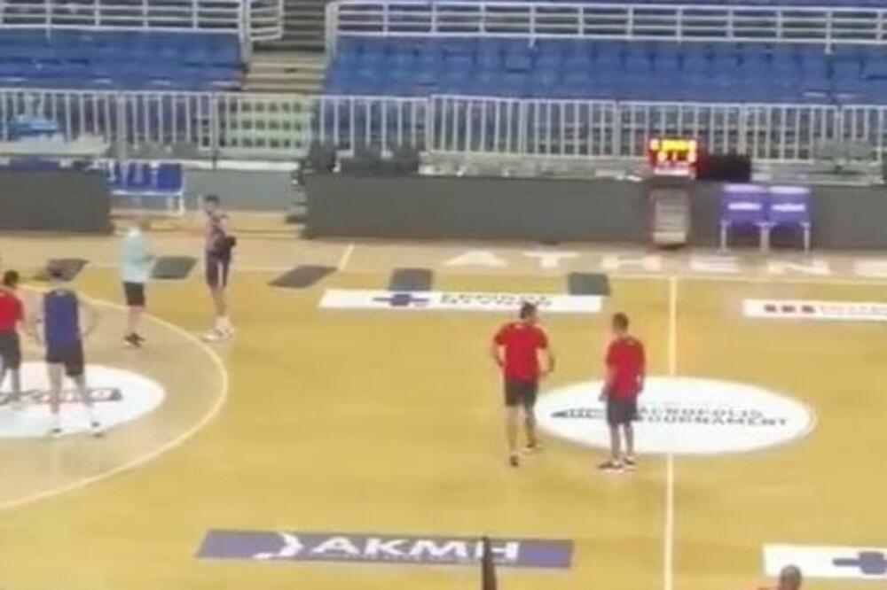 "ORLOVI" RADE PUNOM PAROM: Košarkaši Srbije stigli u Atinu i odmah se zaputili na trening! (VIDEO)