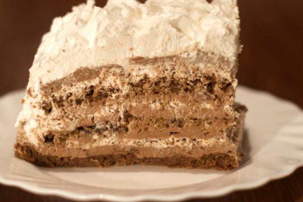 OVA TORTA JE PRAVA KALORIJSKA BOMBA U KOJU IDE ČAK 18 JAJA: Toliko je jaka da će JEDNA da nahrani SVA USTA (RECEPT)