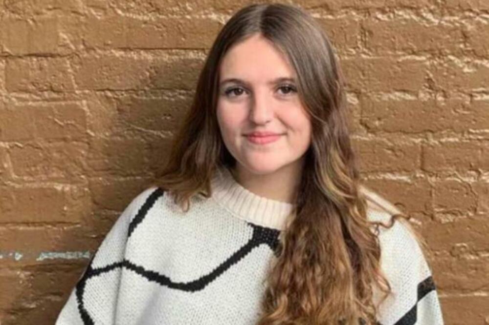 SREDNJOŠKOLKA (16) OTIŠLA NA PLIVANJE, 11 DANA KASNIJE JE PREMINULA: Dobila strašnu INFEKCIJU, nije joj bilo SPASA