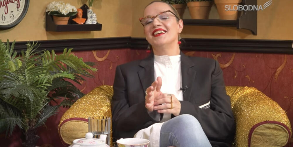 U Beograd su se vratili kao par i uselili u stan kod Kalenićeve pijace.