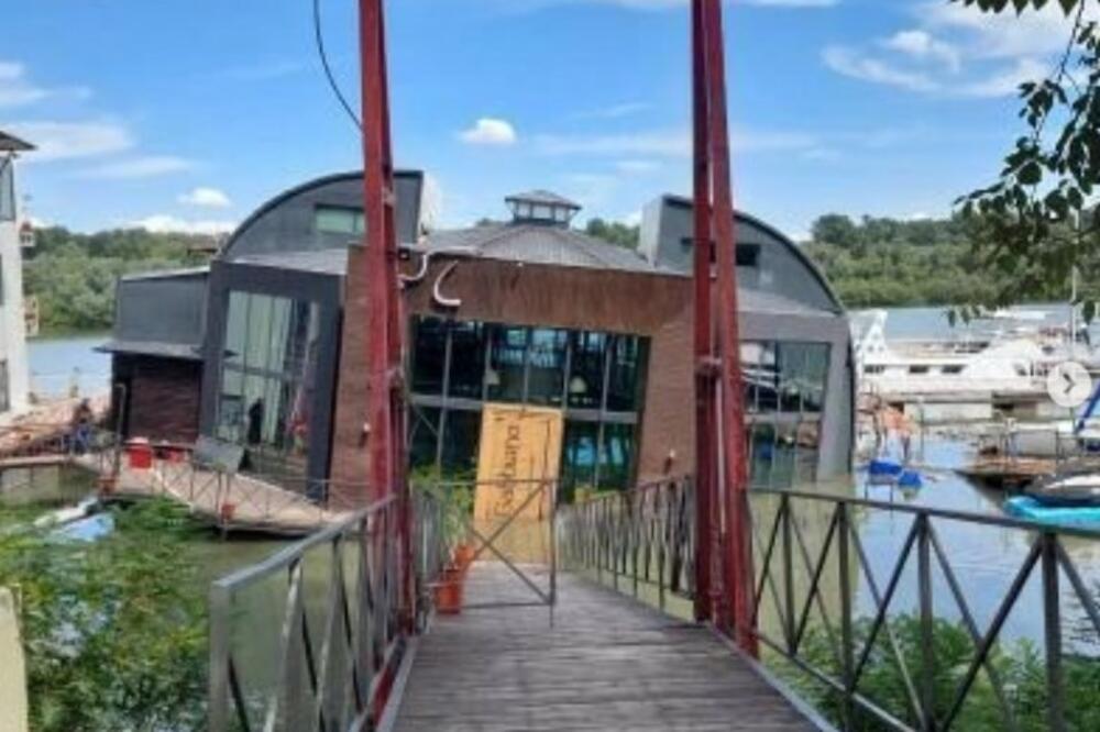 OTKRIVENO ZAŠTO TONE POZNATI SPLAV U BEOGRADU: Oglasili se zaposleni i sve objasnili! (FOTO)