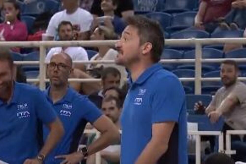 NOVO LUDILO ĐANMARKA POCEKA PROTIV SRBIJE: Selektor Italije OTEO loptu, nije dao da se nastavi meč! (FOTO)