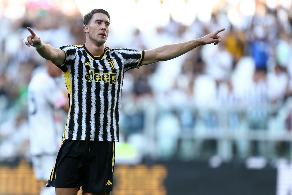 BRILJANTNA PARTIJA: Vlahović pogađa iz svih pozicija! (VIDEO)