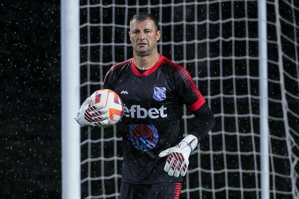 BIVŠI GOLMAN ZVEZDE: "Ne bi bilo iznenađenje da Sabah prođe Partizan!"