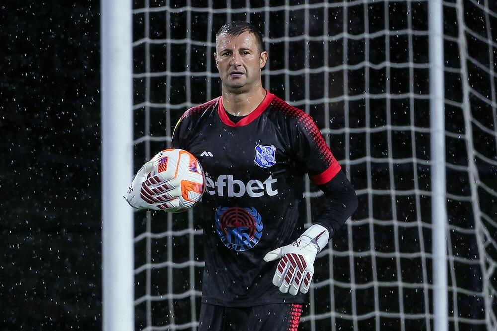 BIVŠI GOLMAN ZVEZDE: "Ne bi bilo iznenađenje da Sabah prođe Partizan!"