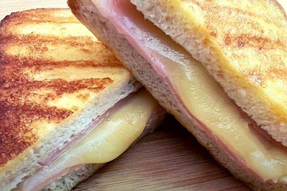 OVAKO FRANCUKE DOMAĆICE PRAVE PUNJENE PRŽENICE: Caka je u 1 JEFTINOM siru za koji SRPKINJE NEMAJU POJMA