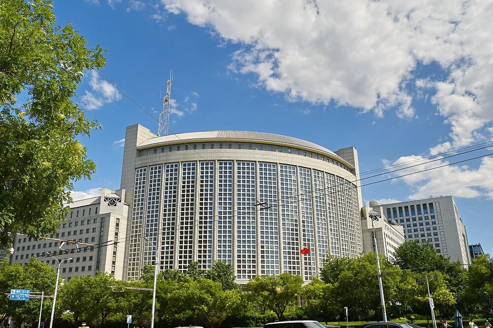 Kina se čvrsto protivi američkim ograničenjima ulaganja u Kinu: portparol Ministarstva inostranih poslova