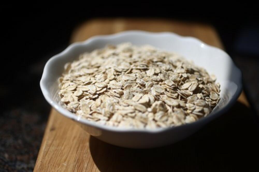 Ako jedete ovsene pahuljice svaki dan tokom nedelju dana, ovih 5 promena odmah ćete početi da primećujete