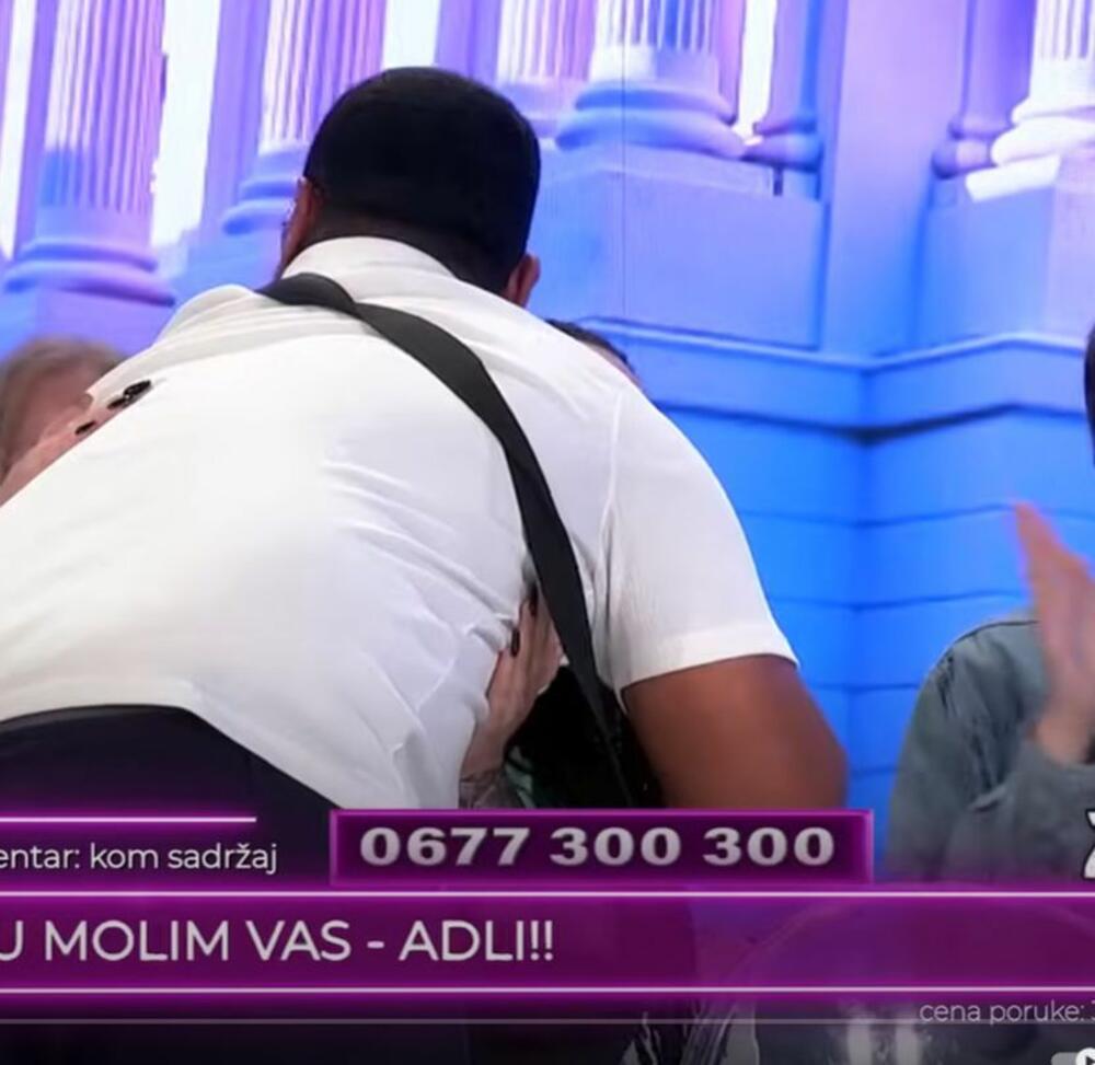 Peca poljubio devojku iz publike u emisji uživo