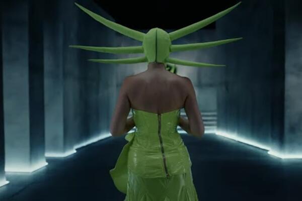 REVOLUCIJA KREĆE NA 3,2,1 SAD! STIGLA JE KARLEUŠA IZ BUDUĆNOSTI: Karli BIČ najavila ALFU