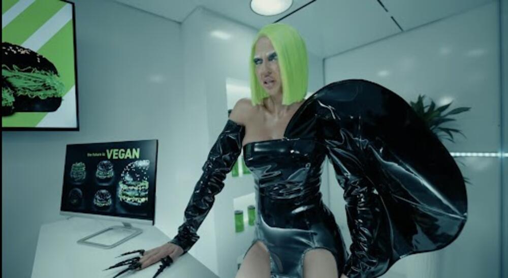 Karli Bič je stigla