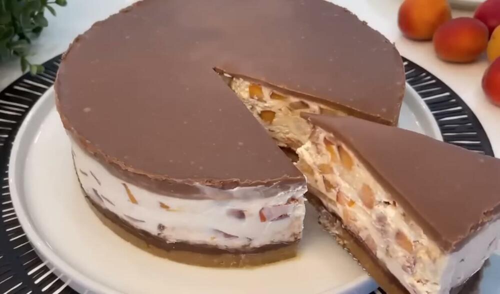 Torta, Torta sa plazmom i kajsijama