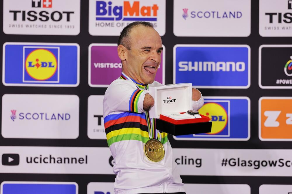 TEŽAK CRNJAK: Paraolimpijac bez ruku za pobedu dobio RUČNI SAT! Njegova reakcija je HIT