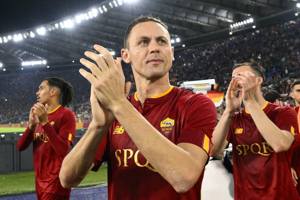 VELIKO SRCE NEMANJE MATIĆA OPET NA DELU: Srpski fudbaler donirao novac za lečenje Katarine Čočović!