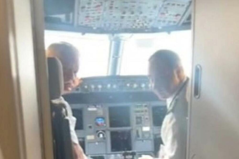PILOT JE ZANEMEO KADA JE VIDEO KO MU JE UŠAO U KABINU: Bio je OGROMAN, usledila je CIKA I VRISKA U AVIONU (VIDEO)