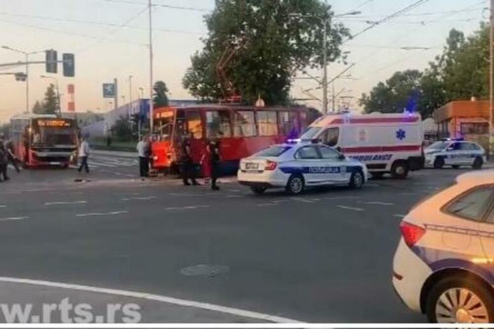 TEŠKA NESREĆA U BEOGRADU: Dečaka (14) udario tramvaj