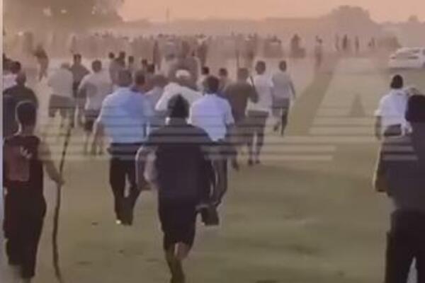 MAKLJAŽA NA SVADBI KAKVA NIKAD NIJE VIĐENA: Pesničilo se STO LJUDI SEVALE MOTKE a da čujete šta ih je ISPROVOCIRALO