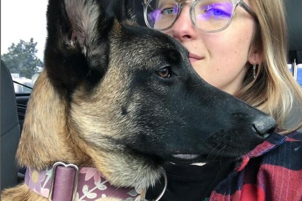 ŠETALA JE PSA, PA OSETILA DA JOJ SE ZUBI ZARIVAJU U RAME! Ono što je usledilo posle je PRETUŽNO (FOTO) (VIDEO)