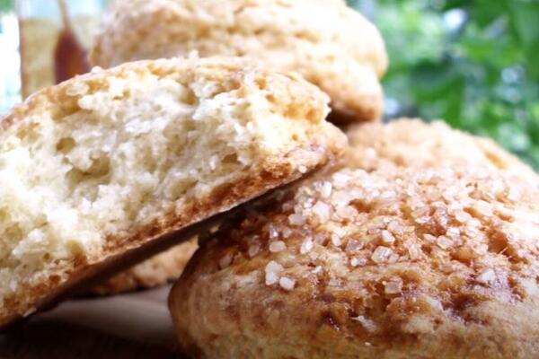 DOMAĆE POGAČICE GOTOVE ZA SAMO 15 MINUTA: Za testo vam je potrebno SAMO 4 SASTOJKA