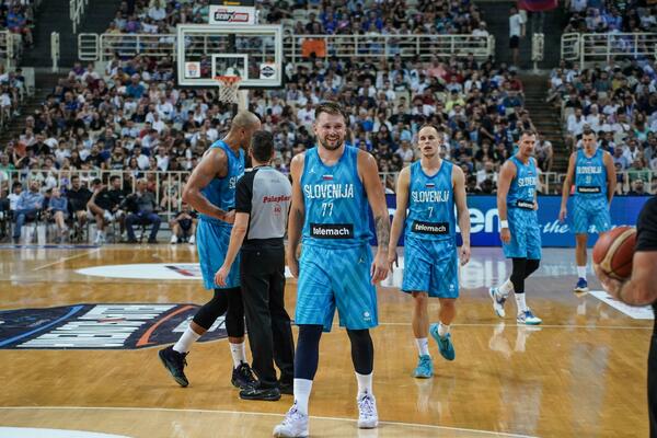 SELEKTOR SLOVENIJE PRESEKAO: Igrač Crvene zvezde PUTUJE na Mundobasket! (FOTO)