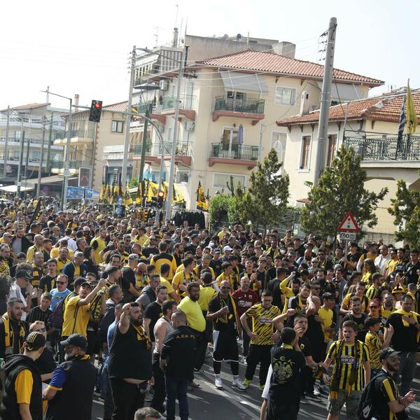 GRCI OSTAVILI PORUKU ISPRED SEDIŠTA UEFA: OVO svi moraju dobro da pročitaju!