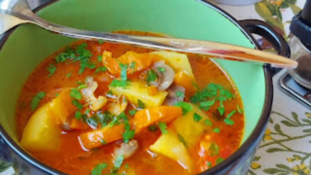 Čorba koju će i gurmani obožavati: Spremaćete je i kada post prođe, zasitno i ukusno jelo koje nema konkurenciju