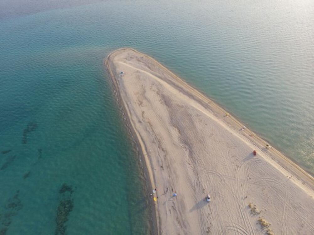 Srbi obožavaju ovu plažu u Grčkoj a ne znaju šta se krije u njoj: Ovo morate znati pre nego što uđete u vodu