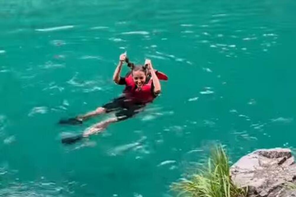 SNIMAK JELENE ĐOKOVIĆ "ZAPALIO" DRUŠTVENE MREŽE: Totalno podetinjila, Stefan samo u čudu gledao! (VIDEO)