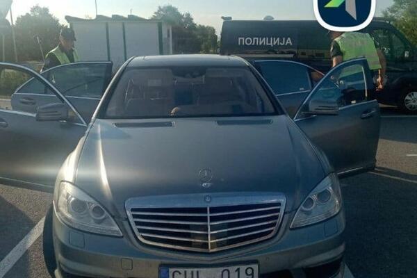 DIVLJAO SA 227 KM/H, GLUMIO PRESRETAČA NA AUTO-PUTU: Policiji u ruke pao u Novom Sadu