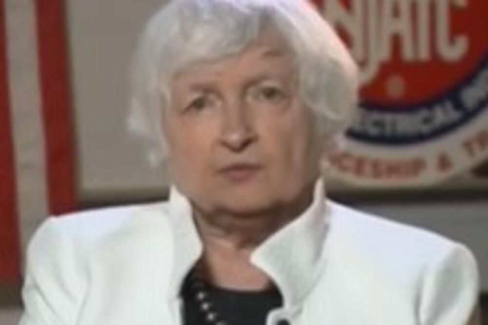 MINISTARKA PROGOVORILA O KONZUMIRANJU "MAGIČNIH" PEČURAKA U EMISIJI UŽIVO: Odmah se ISKEZILA, slušajte je... VIDEO