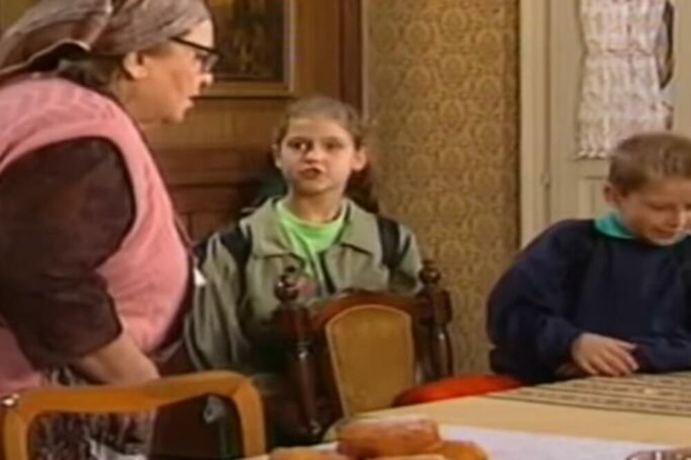 VESNU IZ SREĆNIH LJUDI SVI PAMTIMO, A DANAS BI JE MALO KO POVEZAO SA OVIM LIKOM: Ima KRATKU KOSU i evo čime se bavi