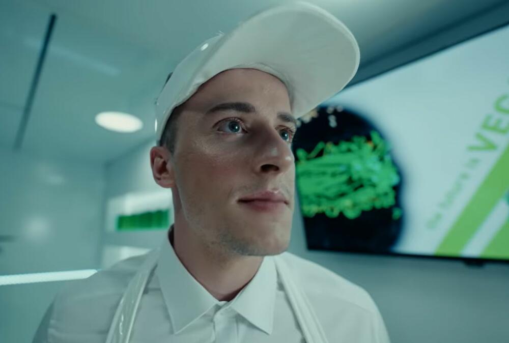 Ko je dečko iz spota Jelene Karleuše?