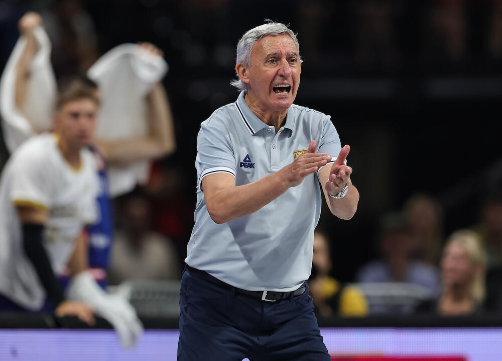  Svetislav Pešić na utakmici Srbije i Portorika