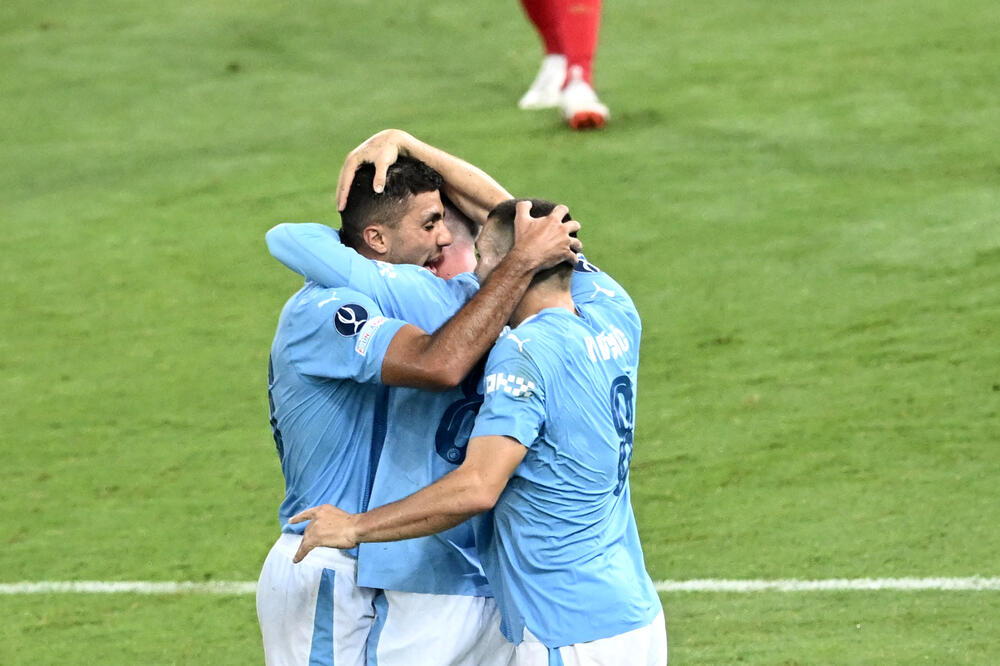 GUDELJ TRAGIČAR! Srbin promašio penal, Siti osvojio Superkup Evrope (VIDEO/FOTO)