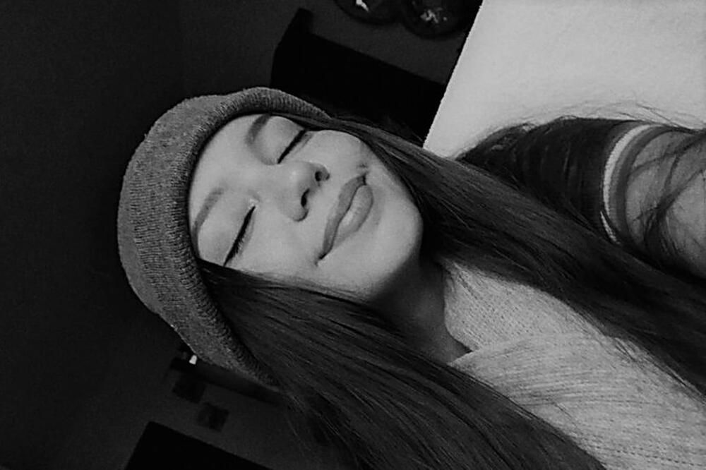 ĆERKA POZNATOG PEVAČA POGINULA U POZNATOM LETOVALIŠTU: Marija imala samo 21 godinu, evo šta joj se desilo