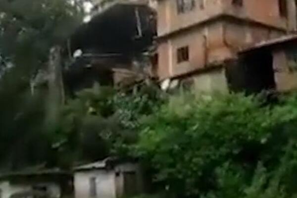 JEZIVA KLIZIŠTA ODNELA 72 ŽIVOTA U INDIJI: Zgrade padaju kao POKOŠENE, a samo OVE opstaju (VIDEO)